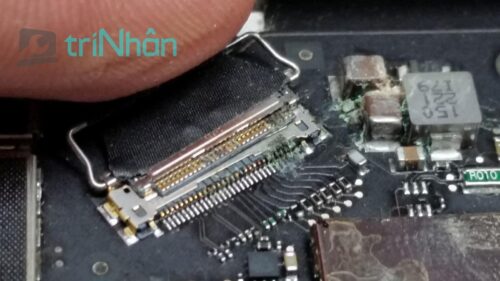 Main laptop bị oxi hóa