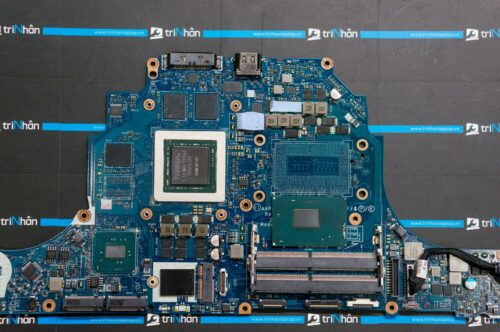 Thay cpu dán i6 6700HQ main Alienware 15R2, 17R3