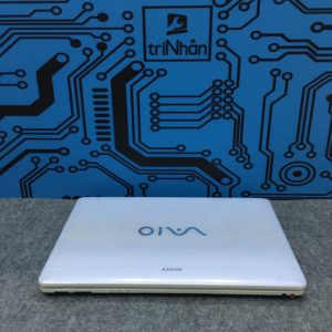 Laptop sony vaio EB màu trắng tại Trí Nhân